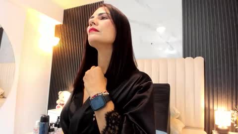 Snapshot of samantha_claus1 chatting on 11-11-25, 04:12 Samantha online show from 11-11-25, 04:12