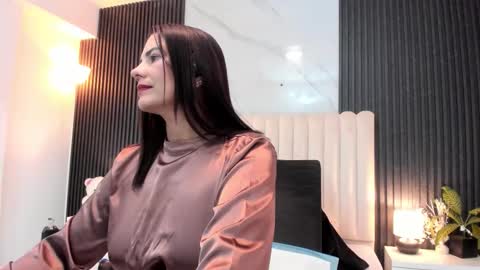 Snapshot of samantha_claus1 chatting on 11-20-25, 04:01 Samantha online show from 11-20-25, 04:01