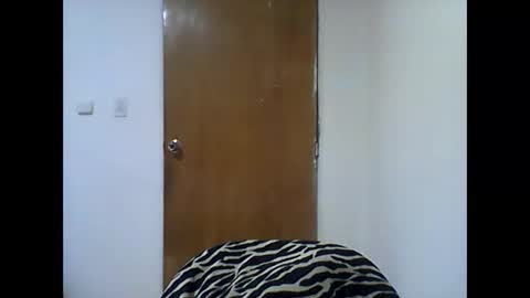 Snapshot of samantha_duque01 chatting on 12-01-25, 10:15 samantha online show from 12-01-25, 10:15