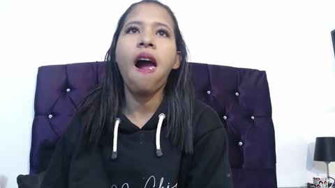 Snapshot of samantha_fox_squirt chatting on 01-27-25, 10:27 lizzy online show from 01-27-25, 10:27