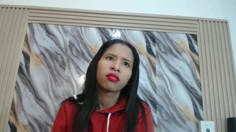 Snapshot of samantha_fox_squirt chatting on 10-23-25, 11:14 lizzy online show from 10-23-25, 11:14