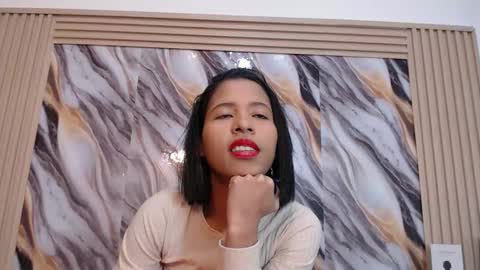 Snapshot of samantha_fox_squirt chatting on 11-05-25, 07:03 lizzy online show from 11-05-25, 07:03