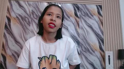 Snapshot of samantha_fox_squirt chatting on 11-10-25, 05:45 lizzy online show from 11-10-25, 05:45