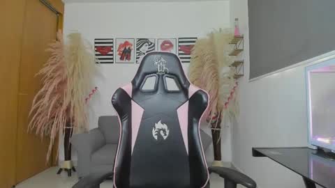 Snapshot of samantha_ga chatting on 02-12-25, 08:18 Samantha ga online show from 02-12-25, 08:18