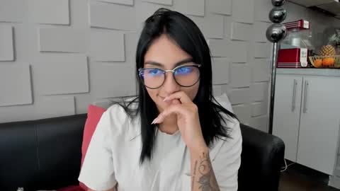 Snapshot of samantha_jadee chatting on 12-19-24, 04:13 Samantha online show from 12-19-24, 04:13