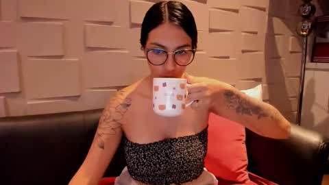 Snapshot of samantha_jadee chatting on 01-02-25, 12:03 Samantha online show from 01-02-25, 12:03