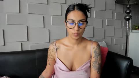 Snapshot of samantha_jadee chatting on 02-02-25, 01:08 Samantha online show from 02-02-25, 01:08