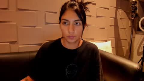 Snapshot of samantha_jadee chatting on 02-19-25, 09:39 Samantha online show from 02-19-25, 09:39