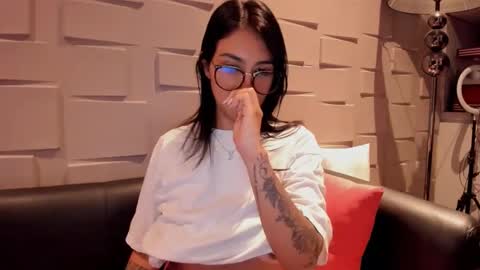 Snapshot of samantha_jadee chatting on 02-23-25, 11:55 Samantha online show from 02-23-25, 11:55