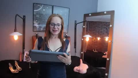 Snapshot of samantha_mature56 chatting on 03-12-25, 10:59 Sam online show from 03-12-25, 10:59