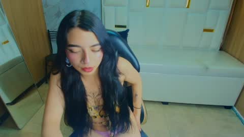Snapshot of samantha_petite_tf chatting on 04-23-26, 03:19 Sami online show from 04-23-26, 03:19