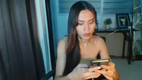 sam  tiara online show from 04-25-26, 12:41