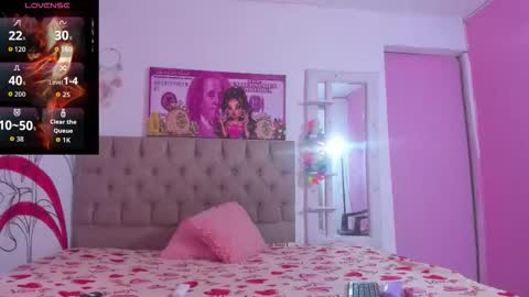 Snapshot of samantha_pucket chatting on 09-22-25, 03:14 Sam online show from 09-22-25, 03:14