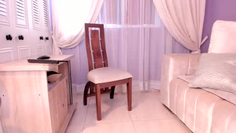 Snapshot of samantha_thompsoon chatting on 11-05-25, 09:26 samantha_thompsoon online show from 11-05-25, 09:26