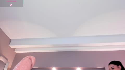 Snapshot of samanthaa_22_ chatting on 02-06-25, 07:02 Samanthaa online show from 02-06-25, 07:02