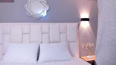 Snapshot of samanthaa_22_ chatting on 11-23-25, 12:27 Samanthaa online show from 11-23-25, 12:27