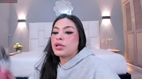 Snapshot of samanthaa_22_ chatting on 12-01-25, 11:26 Samanthaa online show from 12-01-25, 11:26