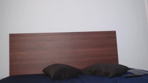 samanthaawellss online show from 11-18-25, 06:45