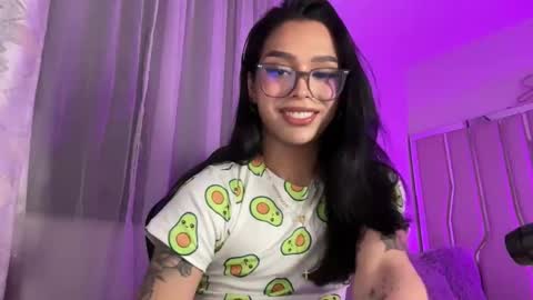Snapshot of samanthabernardo_ chatting on 04-20-26, 04:26 Samantha Bernardo online show from 04-20-26, 04:26