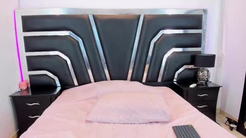 Snapshot of samanthaevans4 chatting on 02-15-25, 12:33 Sweet Samantha   online show from 02-15-25, 12:33