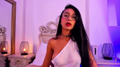 Samantha online show from 01-25-25, 11:44