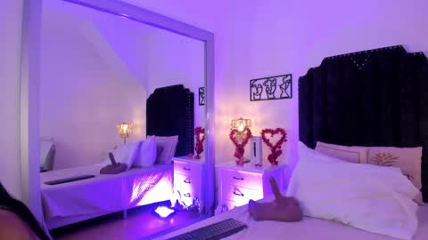 Samantha online show from 02-14-25, 08:26