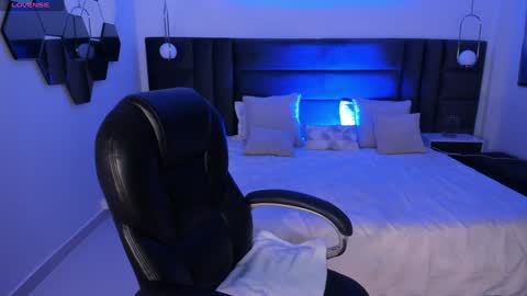 Samantha Klein online show from 01-24-25, 03:43