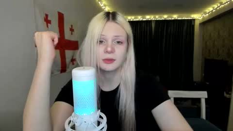 Snapshot of samanthamiasnik1 chatting on 01-02-25, 05:07 Samantha online show from 01-02-25, 05:07