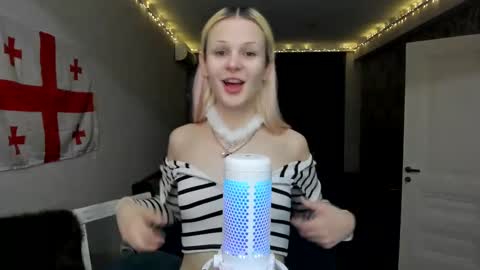 Snapshot of samanthamiasnik1 chatting on 01-05-25, 04:48 Samantha online show from 01-05-25, 04:48