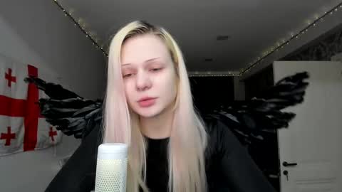 Snapshot of samanthamiasnik1 chatting on 01-13-25, 02:32 Samantha online show from 01-13-25, 02:32