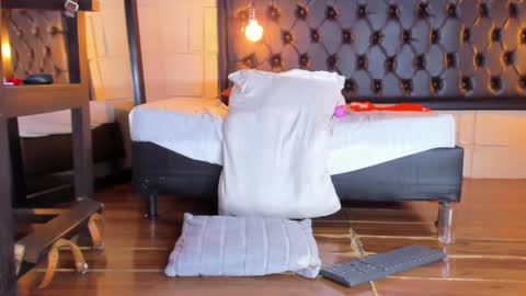 Alejandra  online show from 01-25-25, 08:53