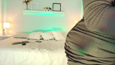 Snapshot of samanthamilf__ chatting on 02-25-25, 07:14 Samanta online show from 02-25-25, 07:14