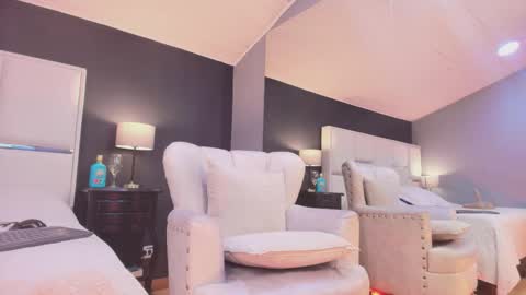 Snapshot of samanthamilf__ chatting on 11-19-25, 08:20 Samanta online show from 11-19-25, 08:20