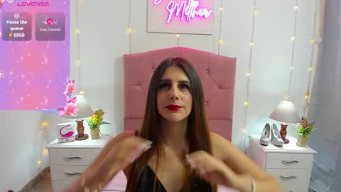 Snapshot of samanthamillher1 chatting on 12-27-24, 12:23 Samy online show from 12-27-24, 12:23