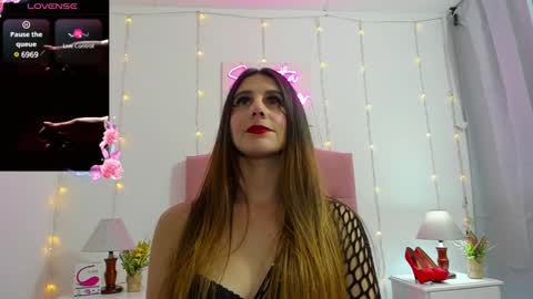 Snapshot of samanthamillher1 chatting on 01-03-25, 12:33 Samy online show from 01-03-25, 12:33