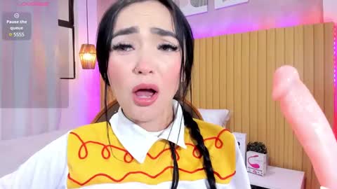 Snapshot of samanthapardo chatting on 12-22-24, 05:21 SAMANTHA online show from 12-22-24, 05:21