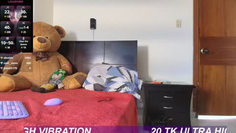 Snapshot of samantta98 chatting on 01-22-25, 03:18 SAMMY online show from 01-22-25, 03:18