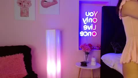 Snapshot of samara_glow chatting on 05-09-26, 08:47 Samara online show from 05-09-26, 08:47