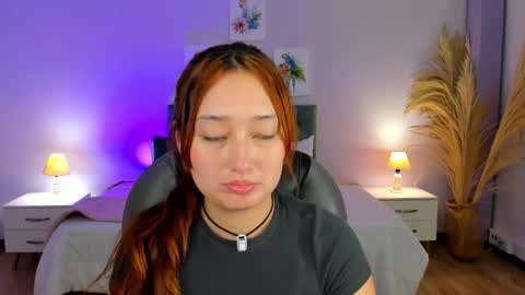 samara_hilton_2 online show from 10-20-25, 07:14