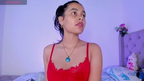 Snapshot of samara_jonnes_ chatting on 04-09-26, 06:19 Samara is my name a pleasure delighted that you are here leave your thumb up it is important to me online show from 04-09-26, 06:19