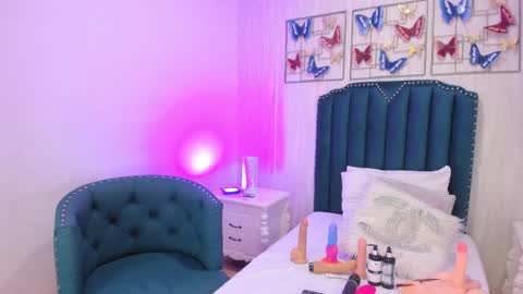 Samara Warren online show from 02-11-25, 02:46