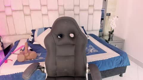 Snapshot of samarafernandez chatting on 11-03-25, 03:19 samarafernandez online show from 11-03-25, 03:19