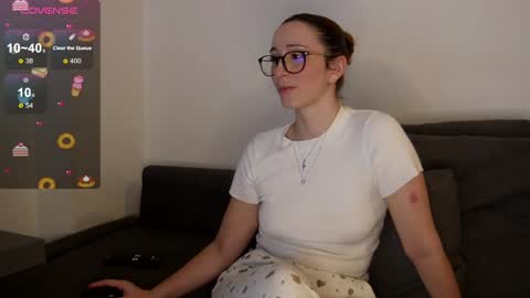 Snapshot of samarafromthewell chatting on 12-20-24, 09:39 Samara From The Well online show from 12-20-24, 09:39