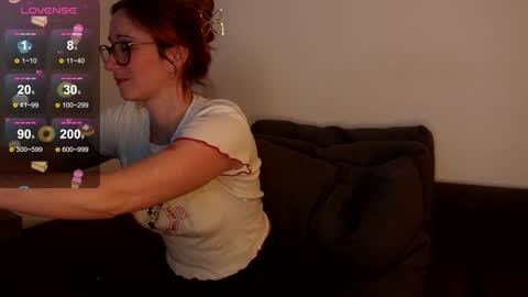 Snapshot of samarafromthewell chatting on 12-27-24, 02:04 Samara From The Well online show from 12-27-24, 02:04