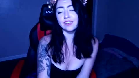 Snapshot of samaranoir chatting on 10-15-25, 02:22 Samara Noir online show from 10-15-25, 02:22