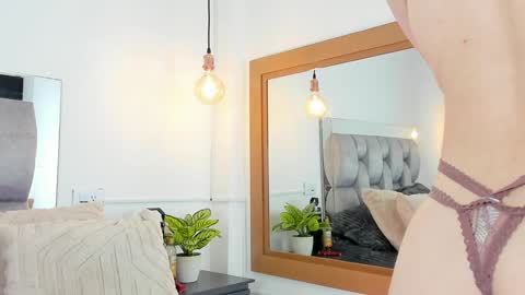 Snapshot of samarawells_ chatting on 01-25-25, 03:41 Samara Wells online show from 01-25-25, 03:41