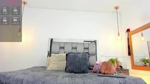 Snapshot of samarawells_ chatting on 03-11-25, 05:57 Samara Wells online show from 03-11-25, 05:57