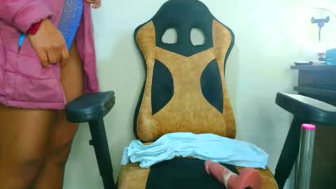 Snapshot of samary_thomas chatting on 11-21-25, 01:26 samary thomas online show from 11-21-25, 01:26