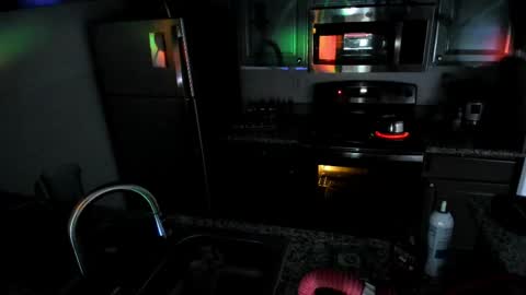 Yaya online show from 02-15-25, 05:41