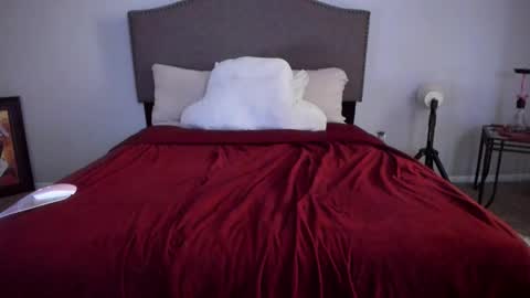 Yaya online show from 10-13-25, 06:02